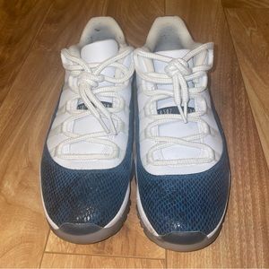 Jordan “Navy Snakeskin” 11’s Low 2019